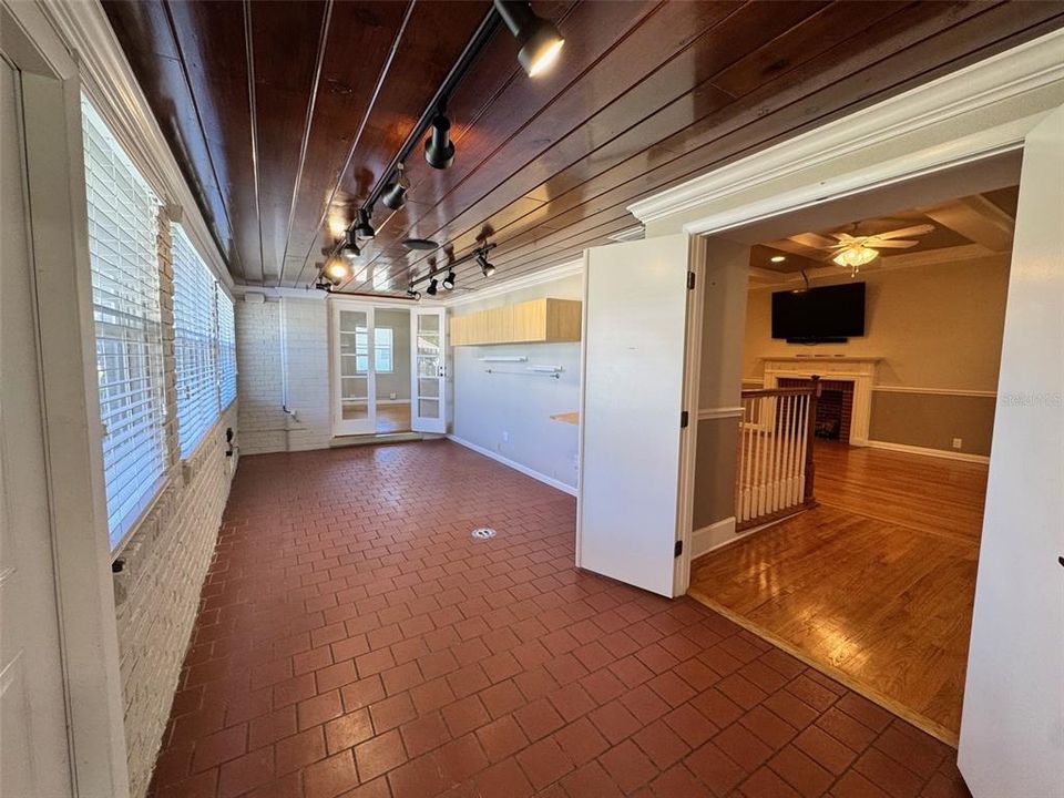 На продажу: $575,000 (0 спален, 0 ванн, 2115 Квадратных фут)