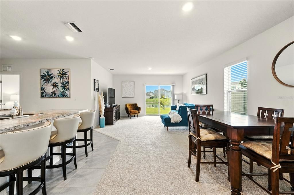 En Venta: $379,500 (5 camas, 3 baños, 2522 Pies cuadrados)