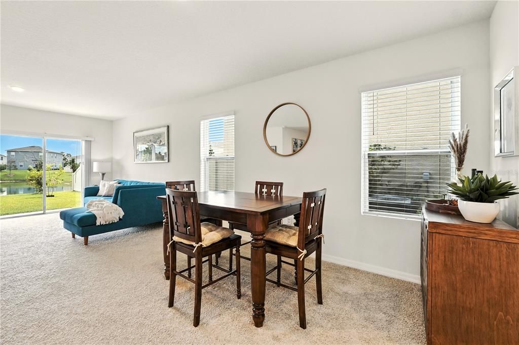 En Venta: $379,500 (5 camas, 3 baños, 2522 Pies cuadrados)