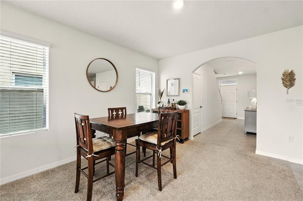 En Venta: $379,500 (5 camas, 3 baños, 2522 Pies cuadrados)