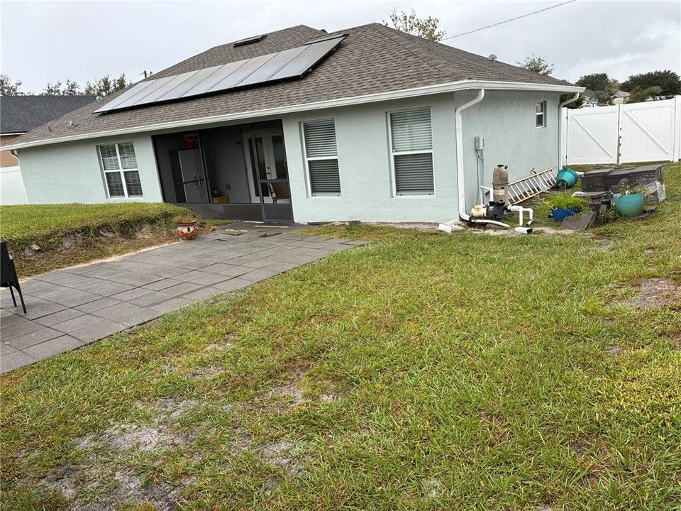 待售: $345,500 (3 贝兹, 2 浴室, 1557 平方英尺)