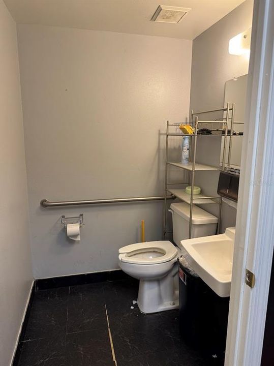 En Venta: $27,000 (0 camas, 0 baños, 1800 Pies cuadrados)