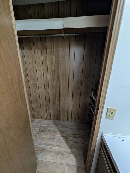 For Sale: $129,900 (3 beds, 2 baths, 1344 Square Feet)