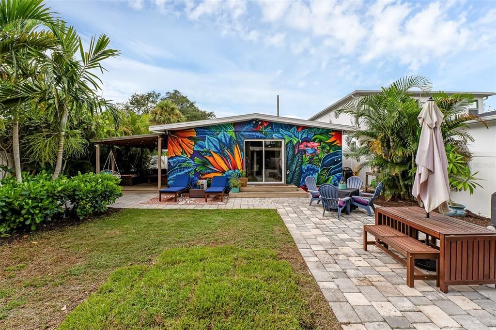 For Sale: $515,000 (3 beds, 2 baths, 1580 Square Feet)