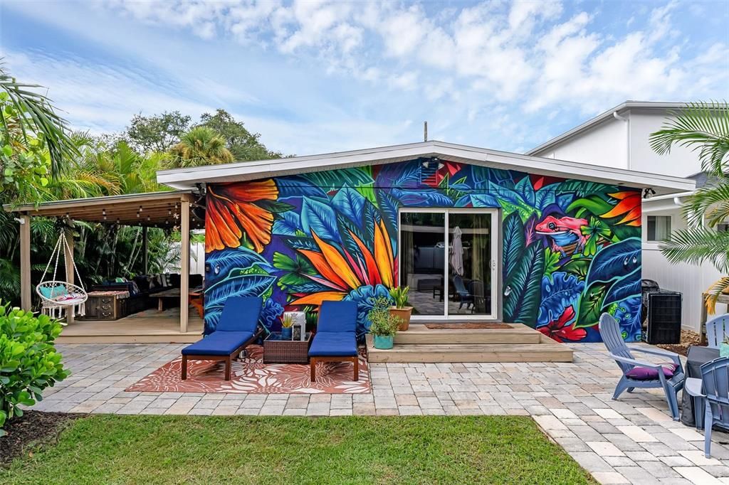 For Sale: $515,000 (3 beds, 2 baths, 1580 Square Feet)