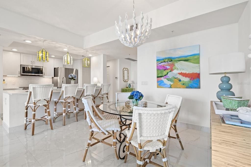 待售: $1,175,000 (2 贝兹, 2 浴室, 1323 平方英尺)