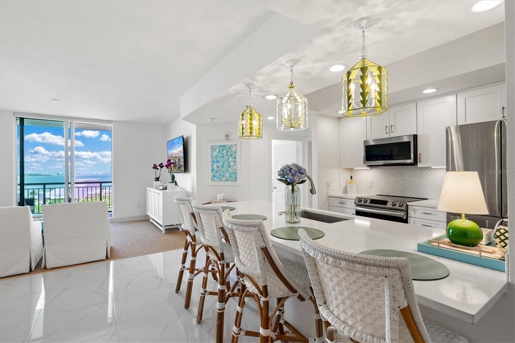 待售: $1,175,000 (2 贝兹, 2 浴室, 1323 平方英尺)