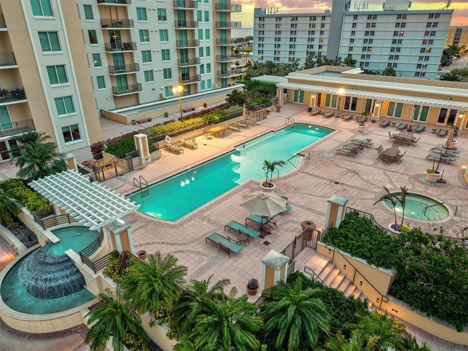 待售: $1,175,000 (2 贝兹, 2 浴室, 1323 平方英尺)