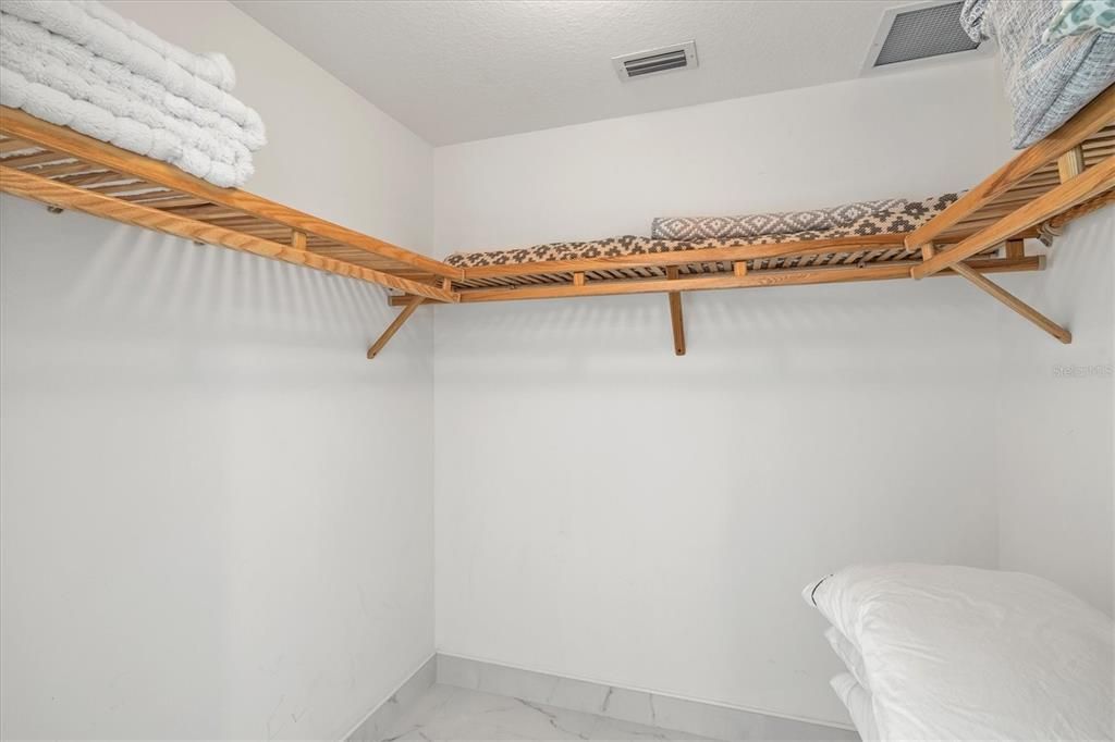 待售: $1,175,000 (2 贝兹, 2 浴室, 1323 平方英尺)