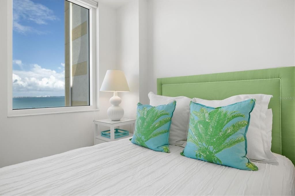 待售: $1,175,000 (2 贝兹, 2 浴室, 1323 平方英尺)