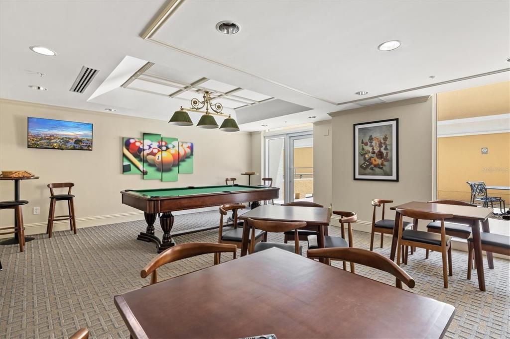 待售: $1,175,000 (2 贝兹, 2 浴室, 1323 平方英尺)