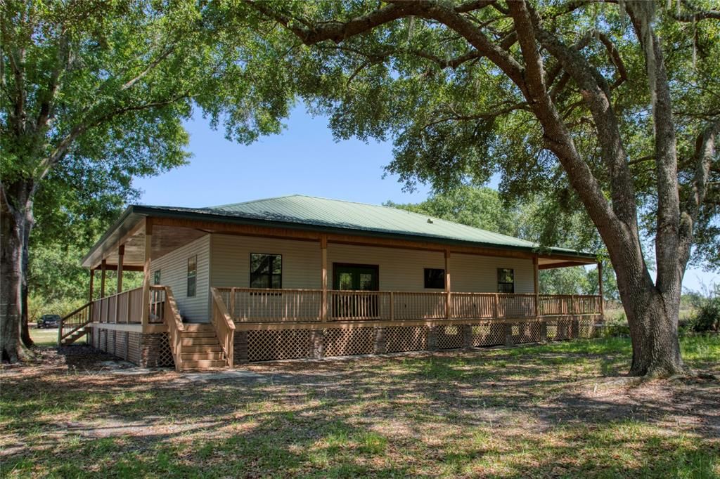 For Sale: $682,000 (3 beds, 2 baths, 2016 Square Feet)