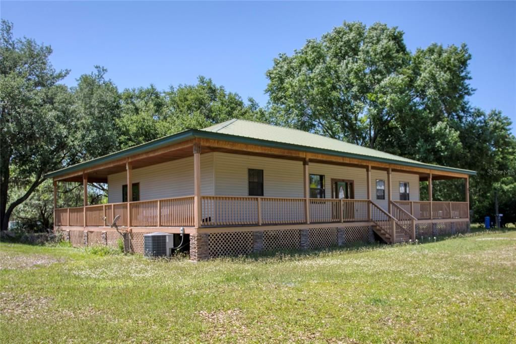 For Sale: $682,000 (3 beds, 2 baths, 2016 Square Feet)