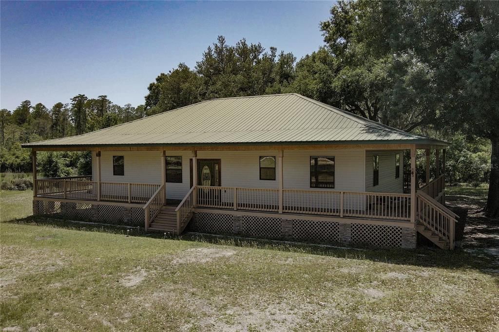 For Sale: $682,000 (3 beds, 2 baths, 2016 Square Feet)