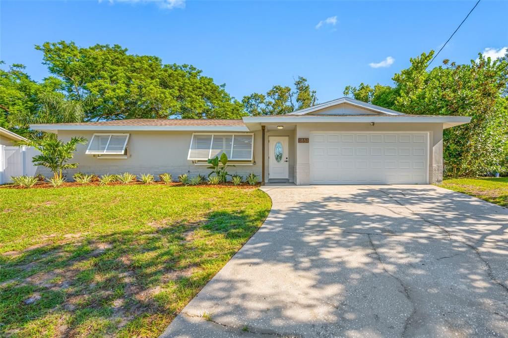 Recently Sold: $398,000 (2 beds, 2 baths, 1013 Square Feet)