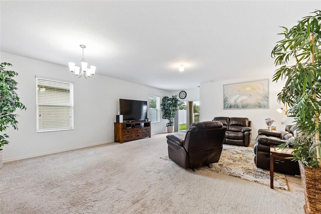 待售: $334,900 (3 贝兹, 2 浴室, 1760 平方英尺)