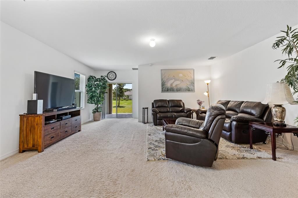 待售: $334,900 (3 贝兹, 2 浴室, 1760 平方英尺)