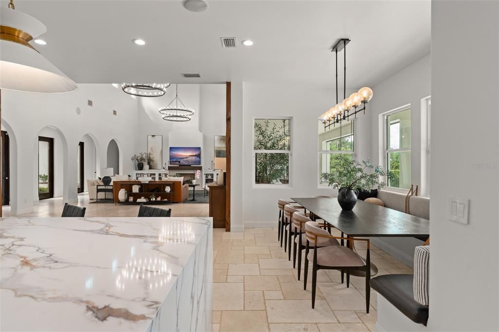 En Venta: $3,395,000 (5 camas, 4 baños, 5139 Pies cuadrados)