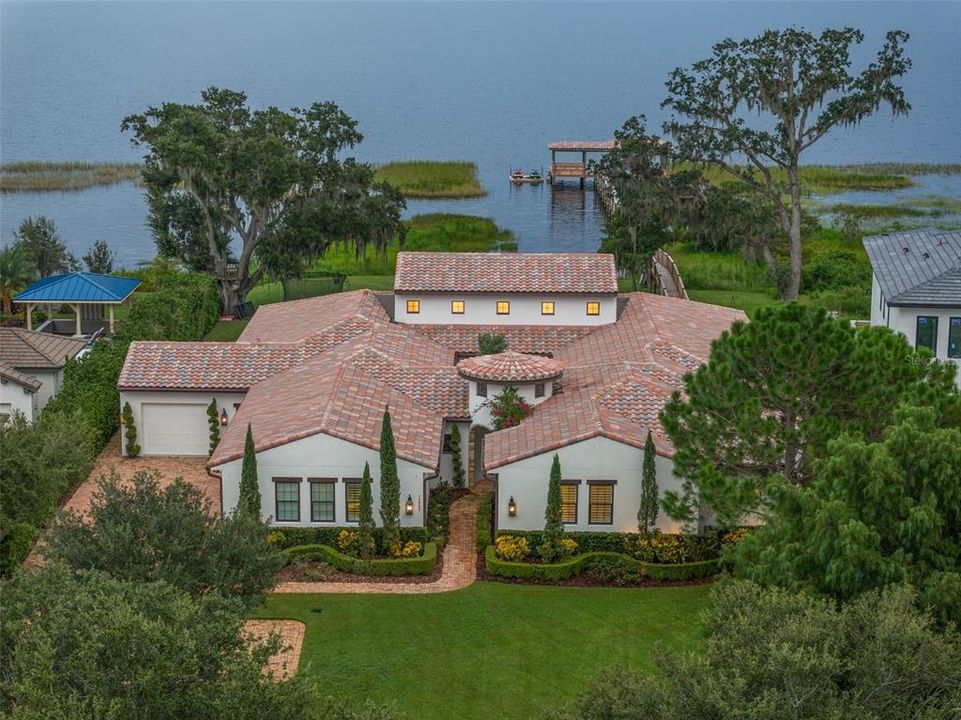 En Venta: $3,395,000 (5 camas, 4 baños, 5139 Pies cuadrados)