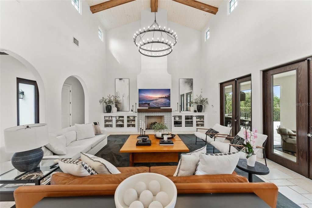 En Venta: $3,395,000 (5 camas, 4 baños, 5139 Pies cuadrados)