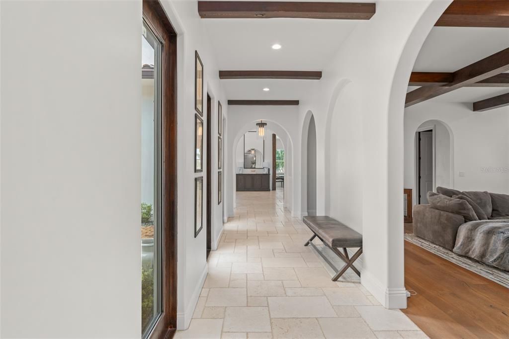 En Venta: $3,395,000 (5 camas, 4 baños, 5139 Pies cuadrados)