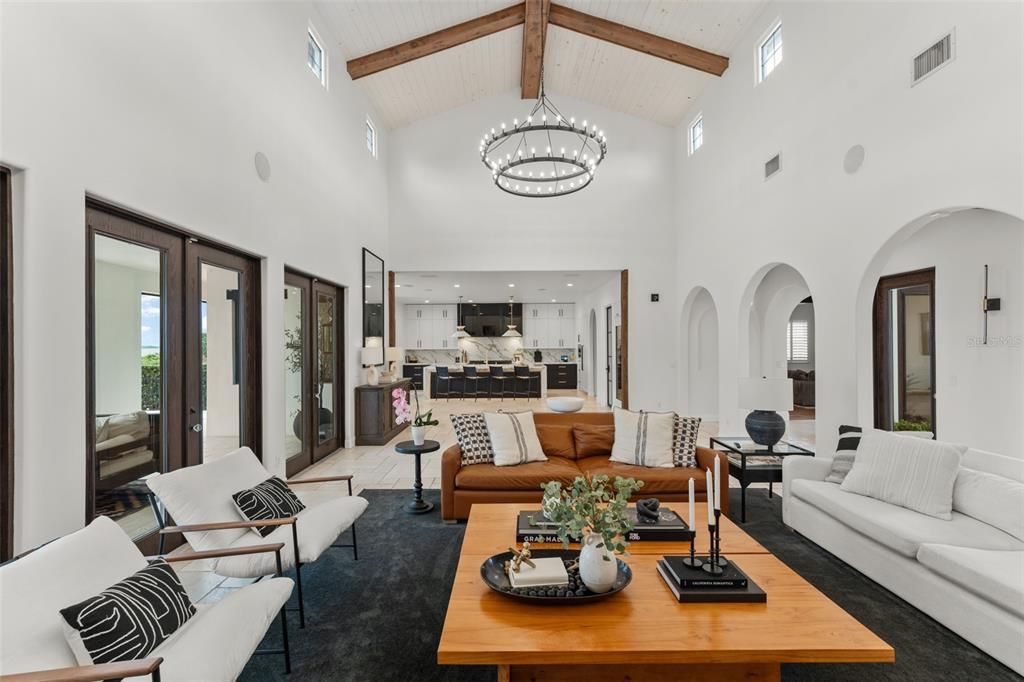 En Venta: $3,395,000 (5 camas, 4 baños, 5139 Pies cuadrados)