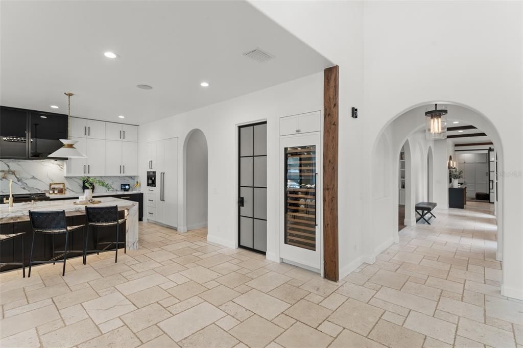 En Venta: $3,395,000 (5 camas, 4 baños, 5139 Pies cuadrados)