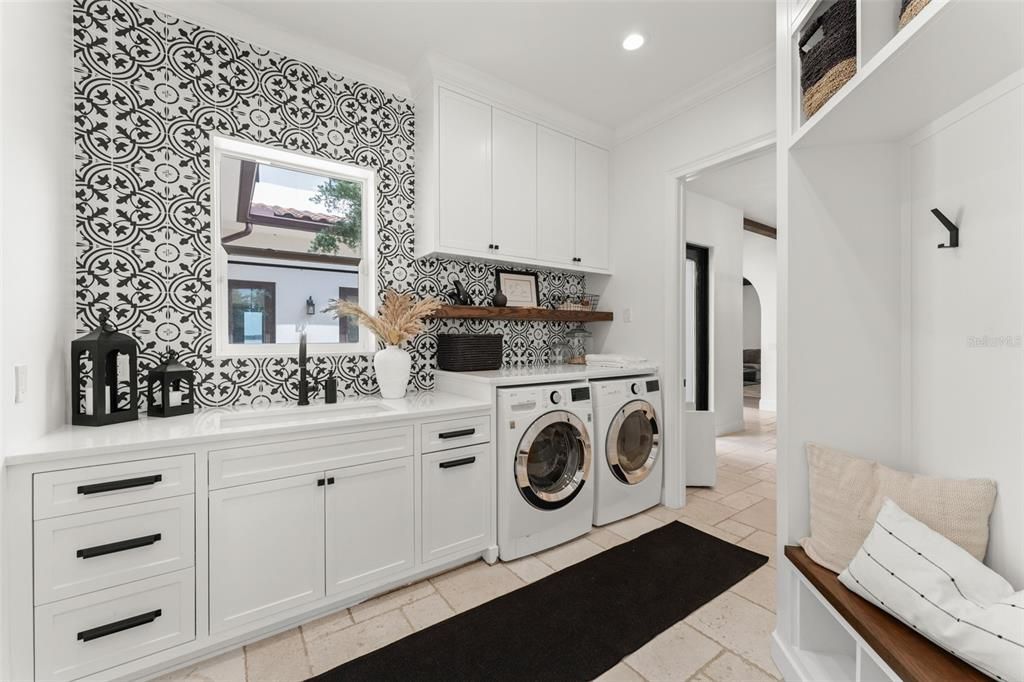 En Venta: $3,395,000 (5 camas, 4 baños, 5139 Pies cuadrados)