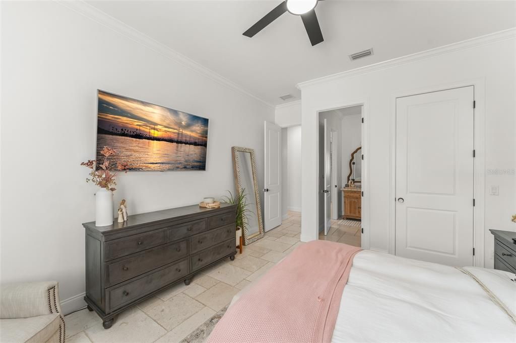 En Venta: $3,395,000 (5 camas, 4 baños, 5139 Pies cuadrados)