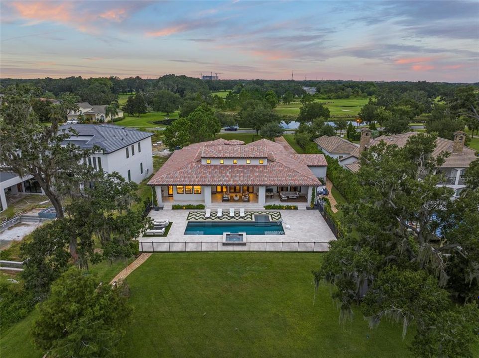 En Venta: $3,395,000 (5 camas, 4 baños, 5139 Pies cuadrados)