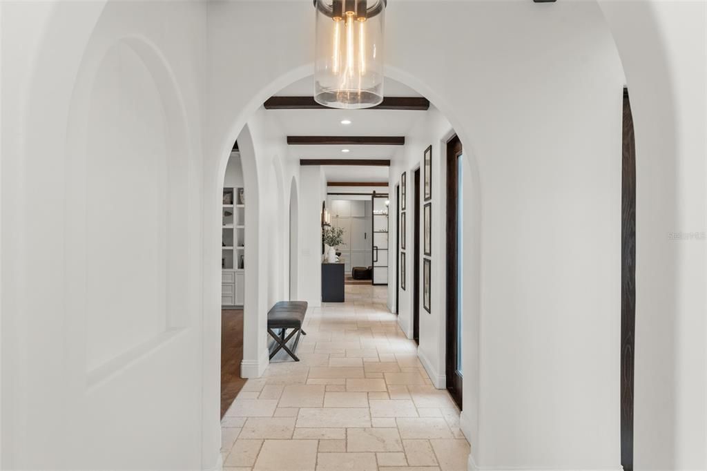 En Venta: $3,395,000 (5 camas, 4 baños, 5139 Pies cuadrados)