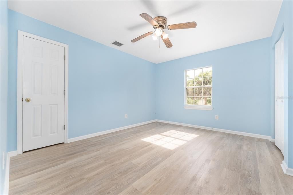 待售: $399,900 (3 贝兹, 2 浴室, 2012 平方英尺)