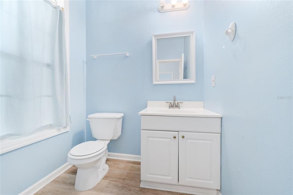 待售: $399,900 (3 贝兹, 2 浴室, 2012 平方英尺)