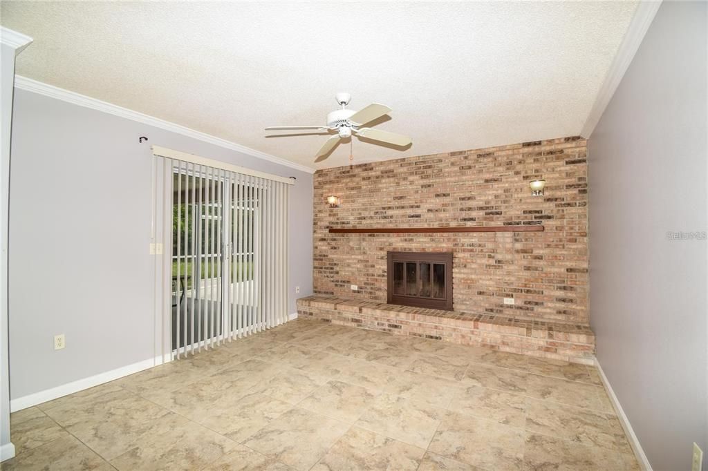 En Renta: $2,450 (3 camas, 2 baños, 1845 Pies cuadrados)