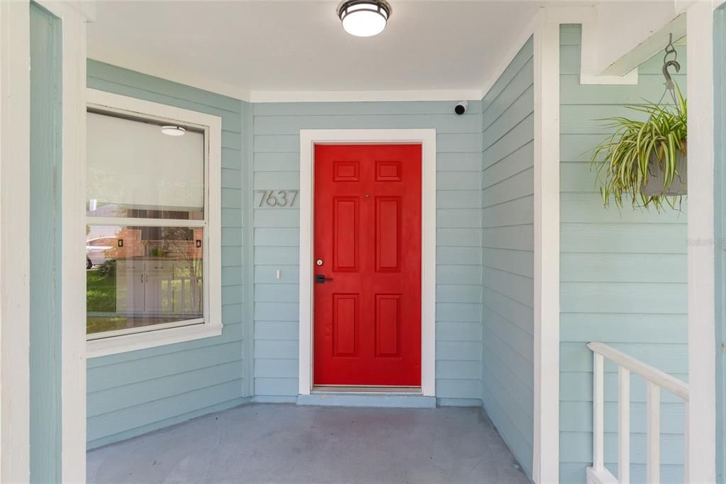 Под контрактом: $357,500 (4 спален, 2 ванн, 1790 Квадратных фут)