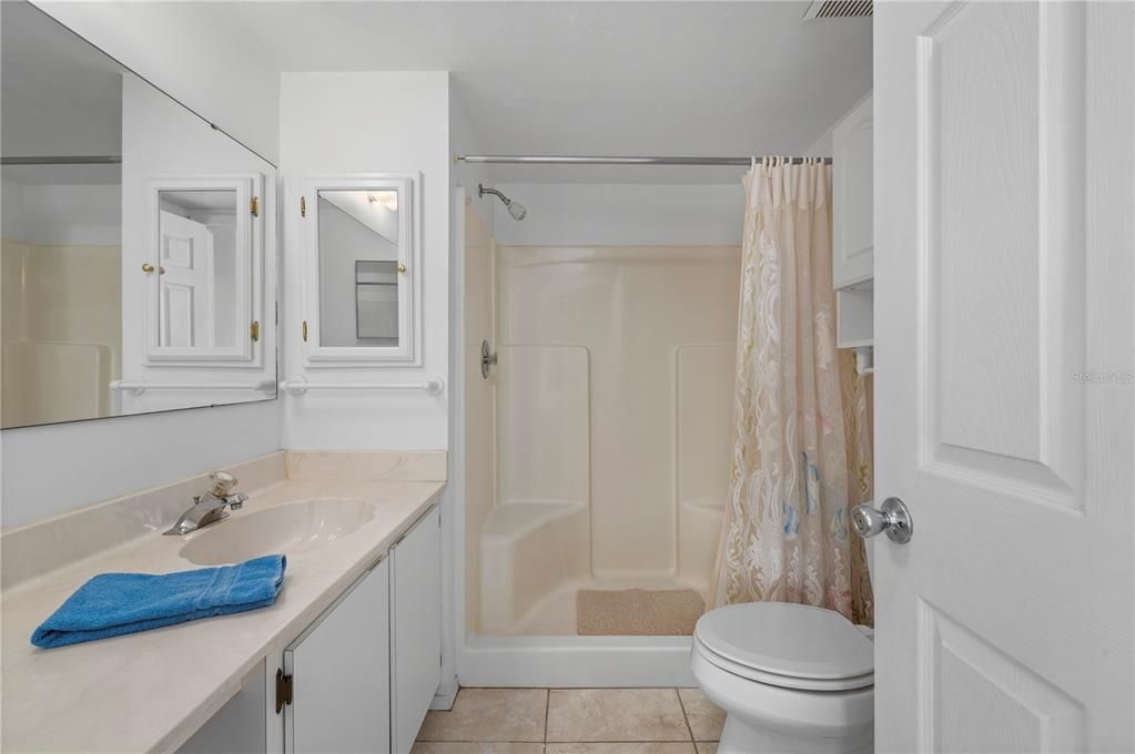 Activo con contrato: $149,000 (2 camas, 2 baños, 1044 Pies cuadrados)