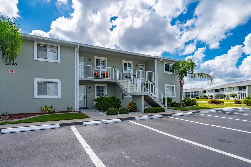 Activo con contrato: $149,000 (2 camas, 2 baños, 1044 Pies cuadrados)