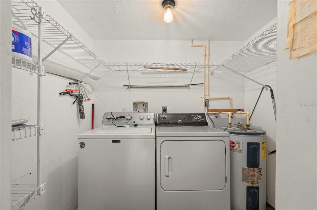 Activo con contrato: $149,000 (2 camas, 2 baños, 1044 Pies cuadrados)