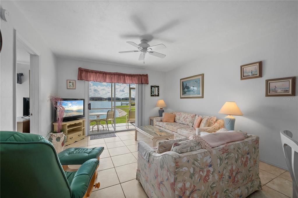 Activo con contrato: $149,000 (2 camas, 2 baños, 1044 Pies cuadrados)