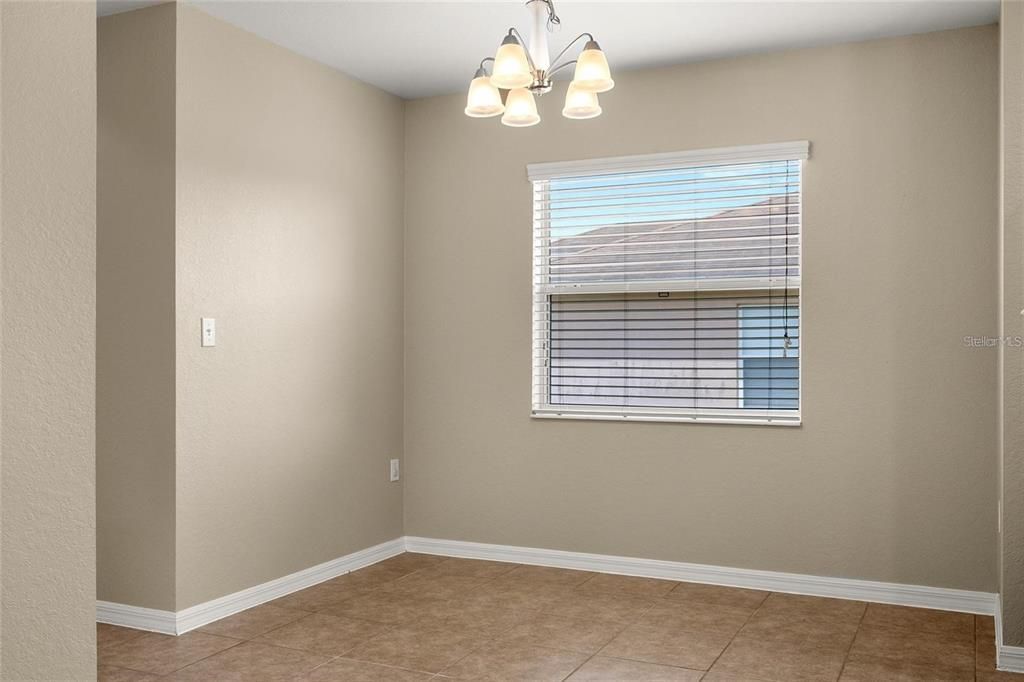 For Rent: $1,995 (3 beds, 2 baths, 1261 Square Feet)