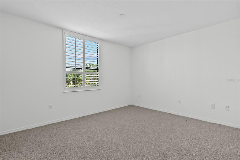 Под контрактом: $1,350,000 (3 спален, 2 ванн, 1660 Квадратных фут)