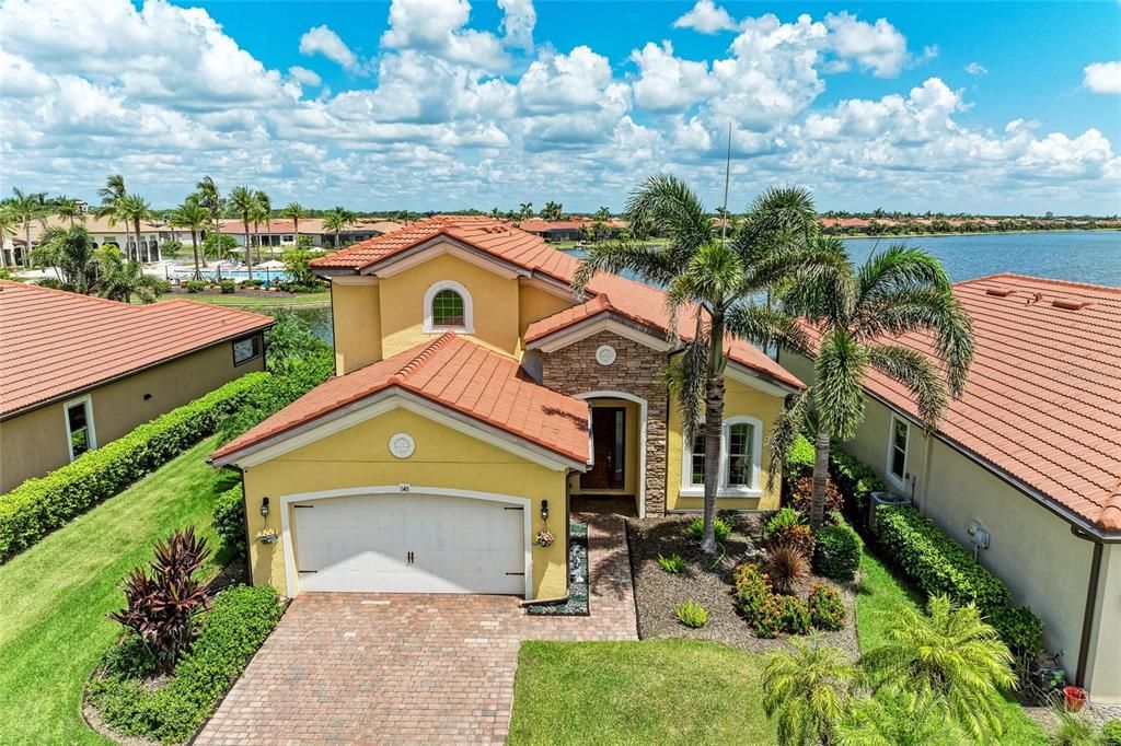 Recently Sold: $724,900 (3 beds, 2 baths, 2676 Square Feet)