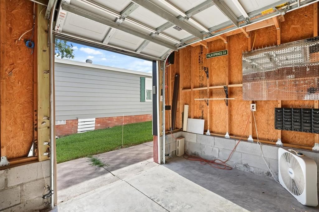 На продажу: $299,900 (3 спален, 3 ванн, 1830 Квадратных фут)