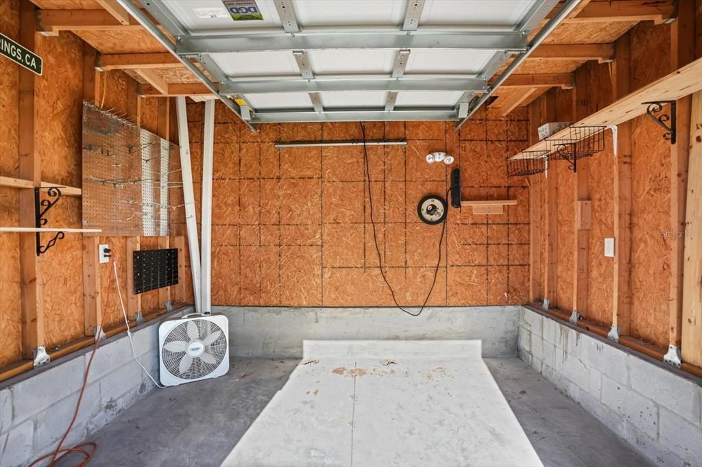 На продажу: $299,900 (3 спален, 3 ванн, 1830 Квадратных фут)