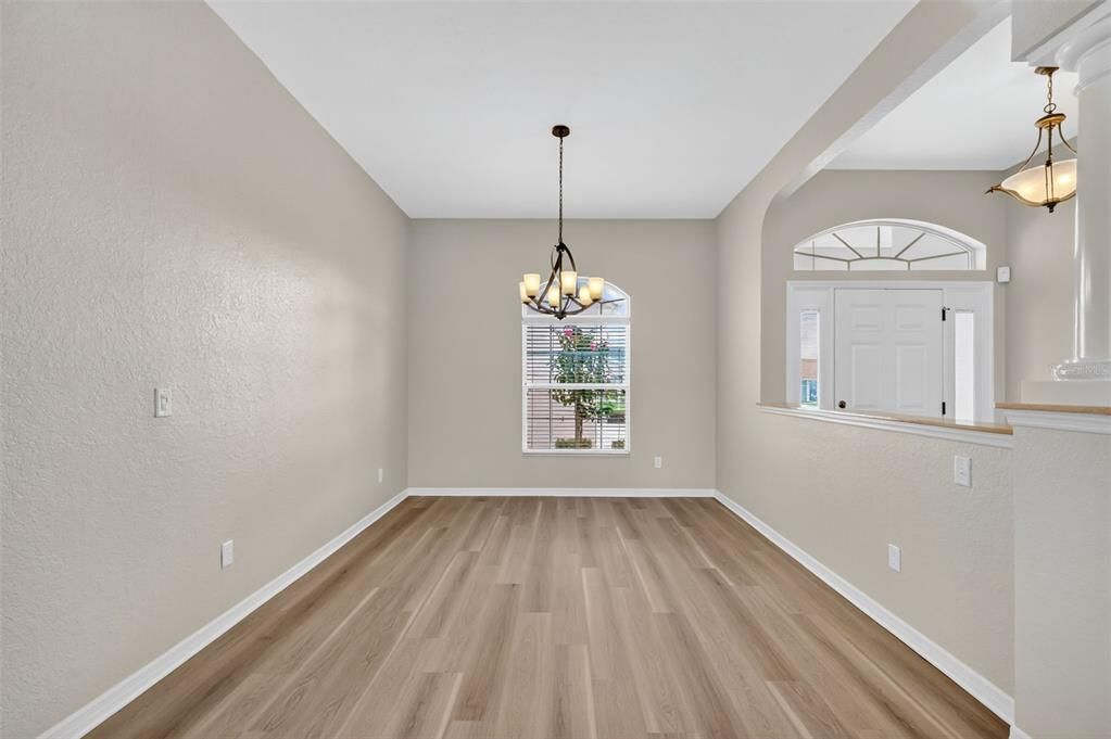 En Venta: $450,000 (3 camas, 2 baños, 2121 Pies cuadrados)