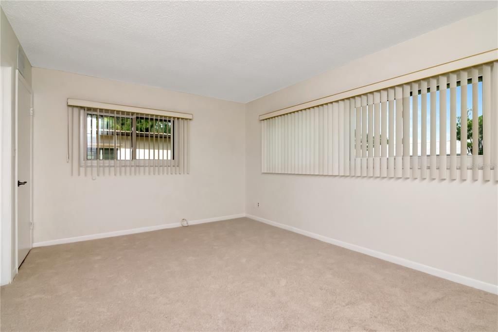 待售: $725,000 (5 贝兹, 3 浴室, 2974 平方英尺)