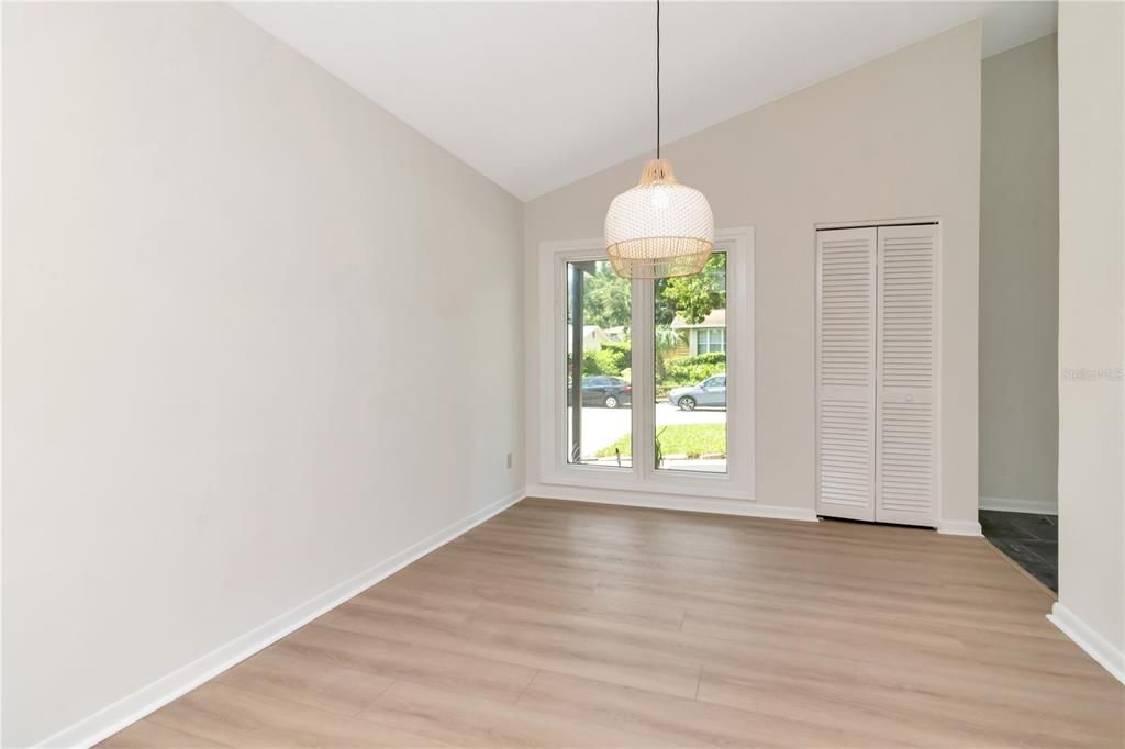 待售: $725,000 (5 贝兹, 3 浴室, 2974 平方英尺)