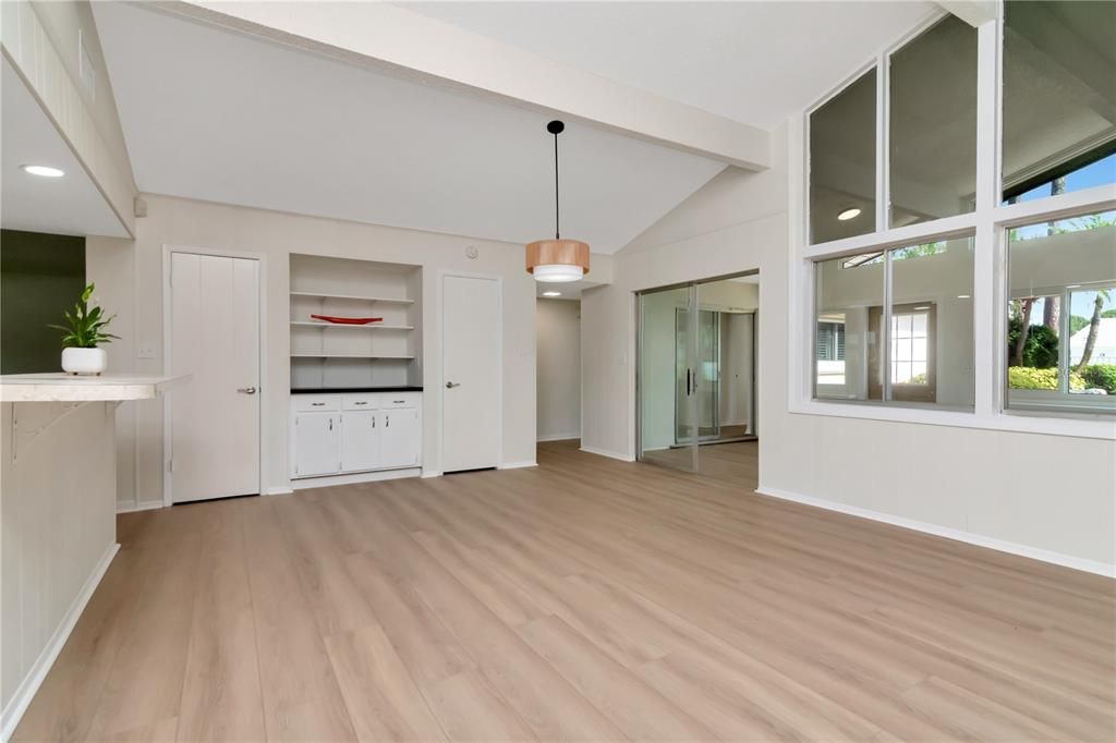 待售: $725,000 (5 贝兹, 3 浴室, 2974 平方英尺)