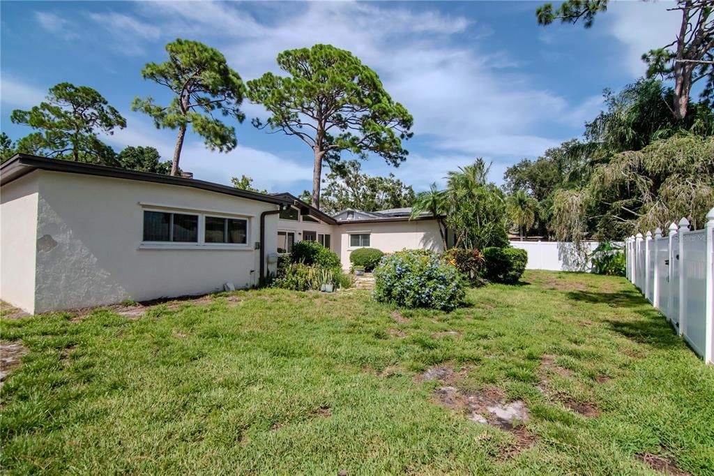 待售: $725,000 (5 贝兹, 3 浴室, 2974 平方英尺)