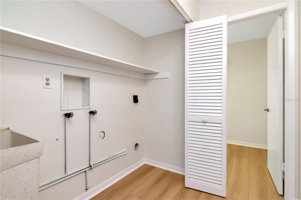 待售: $725,000 (5 贝兹, 3 浴室, 2974 平方英尺)